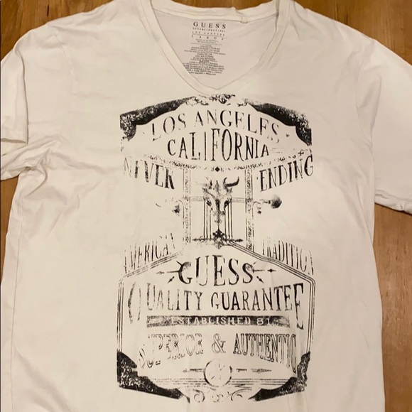 Guess graphic tee - Picture 2 of 3